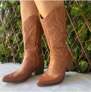 Bota Feminina Western Texana Caramelo Salto Baixo Bico Fino