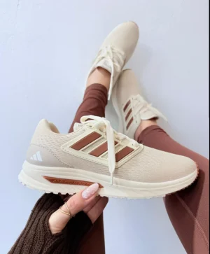 Tênis Esportivo Adidas Casual Bege e Marrom (Running Style)