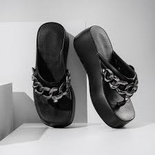 Chinelo Nuvem Plataforma com Corrente