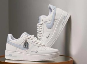 Tênis Air Force Branco com azul bebê